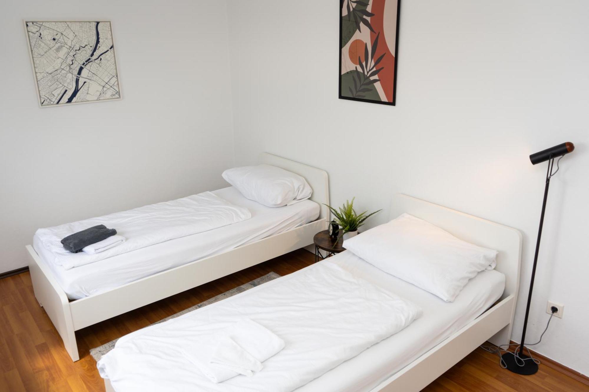 Unique - 2 Bedrooms - Balcony - Kitchen Bremen Ngoại thất bức ảnh